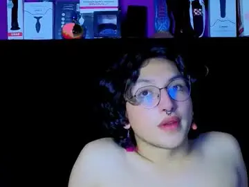 Chaturbate Free Porn Cam of opalo_azul