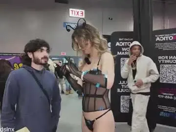 Chaturbate Watch Live Sex Cams of carriemadsin