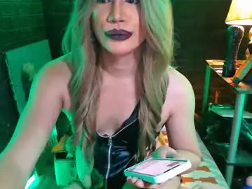 Chaturbate Adult Video Chat of urhardcockqueenxxx