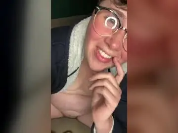Chaturbate Adult Webcam of ftmstudybuddy