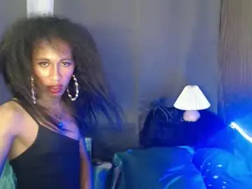 Chaturbate Watch Live Sex Cams of hugecock_caramel