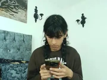 Chaturbate Adult Video Chat of bella_poisonous