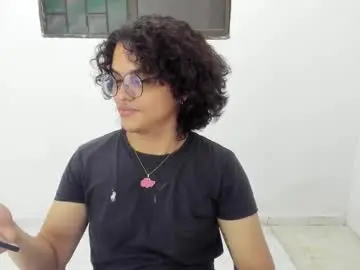 Chaturbate Adult Webcams of elkingthe