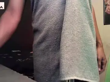 Chaturbate Watch Live Sex Cams of emoterah123smile