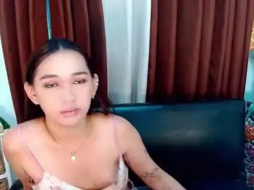 Chaturbate Live Sex Cam of mysticgrey333