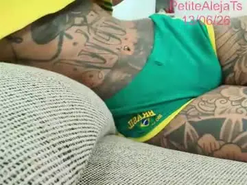Chaturbate Watch Live Sex Cams of petitealejats
