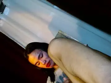 Chaturbate Live Sex of urhotty_megs143