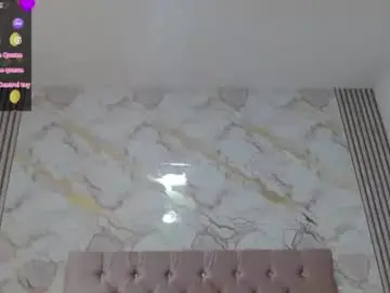 Chaturbate Nude Webcam of mia_hiills