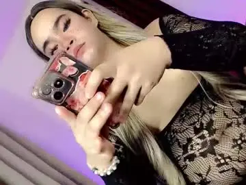 Chaturbate Live Sex Cam of crazy_vixen