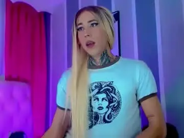 Chaturbate Live Sex Cam of oliviahot01