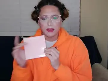 Chaturbate Live Sex Cam of carnalflower95