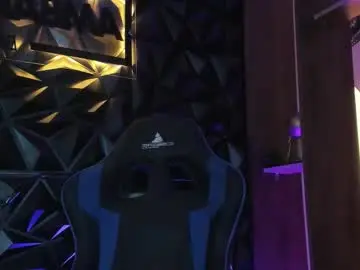 Chaturbate Sex Chat of alicee_salvatore