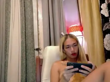 Chaturbate Live Sex Cam of kween_romance