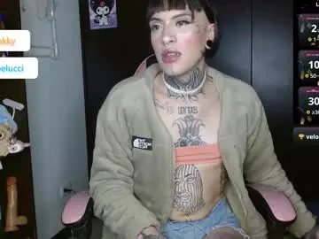 Chaturbate Sex Chat of charlotbelucci_