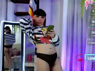Chaturbate Sex Cam of dannihotboy02
