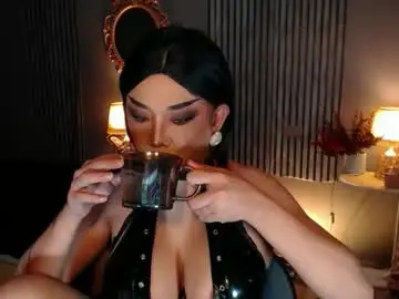 Chaturbate Watch Live Sex Cams of hugecockchristine