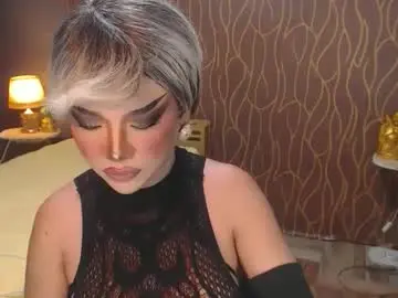 Chaturbate Live Sex Cam of hugecockchristine