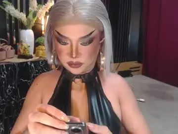 Chaturbate Nude Webcam of hugecockchristine
