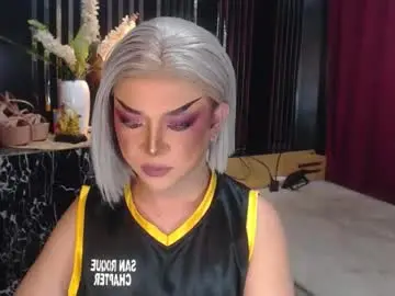 Chaturbate Adult Video Chat of hugecockchristine