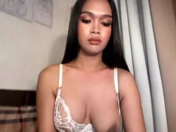 Chaturbate Live Sex Cam of cinnamoncandy14