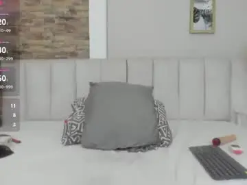 Chaturbate Live Sex Cam of laura_latinhot