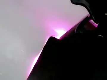 Chaturbate Live Porn of papigoddesslover