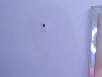 Chaturbate Sex Chat of elodie_hot_