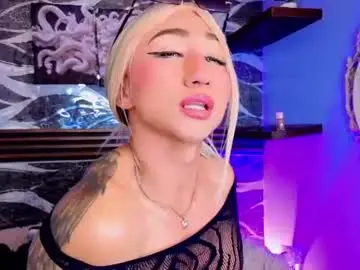 Chaturbate Free Live Porn of cloee_cameron
