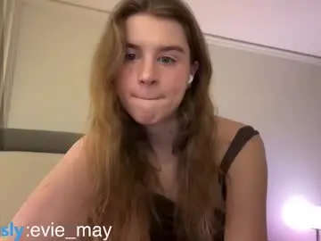 Chaturbate Sex Cam of evie_may