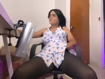 Chaturbate Watch Live Sex Cams of regina_mills_milk