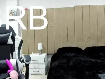 Chaturbate Nude Webcam of valery_slim18