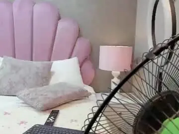 Chaturbate Best live sex cam show of ninahille
