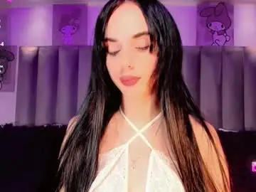 Chaturbate Nude Webcam of meelanyalejandraa