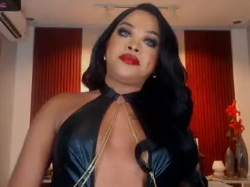 Chaturbate Live Sex Cam of urmajestytyra