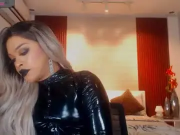 Chaturbate Watch Live Sex Cams of urmajestytyra
