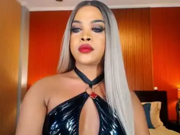 Chaturbate Watch Live Sex Cams of urmajestytyra
