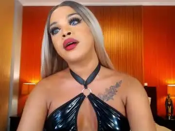 Chaturbate Free Porn Cam of urmajestytyra