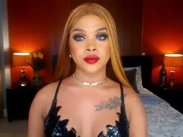 Chaturbate Free Porn Cam of urmajestytyra