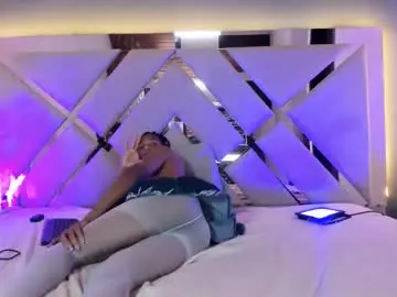 Chaturbate Free Live Porn of hilaryguzman