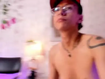 Chaturbate Free Porn Cam of evan_smitt_