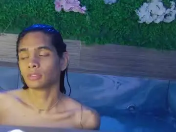 Chaturbate Sex Cam of maxi_max0