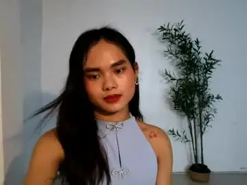 Chaturbate Adult Video Chat of urasian_crisa