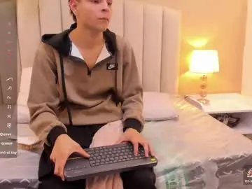 Chaturbate Free Live Porn of tom_affleck