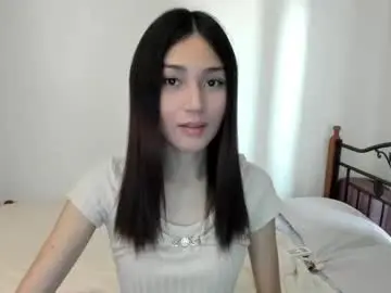 Chaturbate Best live sex cam show of raelynn_04