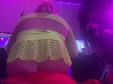 Chaturbate Adult Webcams of crysisweet