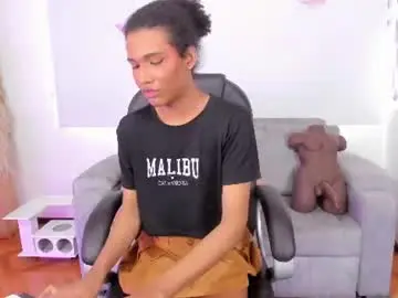 Chaturbate Live Porn of naomisaenz_