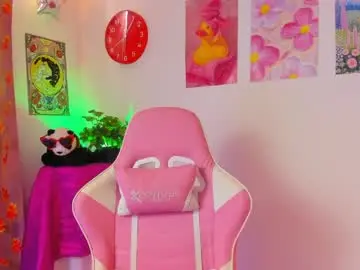 Chaturbate Best live sex cam show of madeline_21