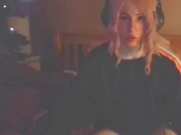 Chaturbate Live Sex Cam of notyourfemboi