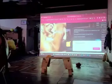 Chaturbate Live Sex Cam of stacytasteme