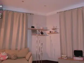 Chaturbate Live Sex Cam of lora_lifelover